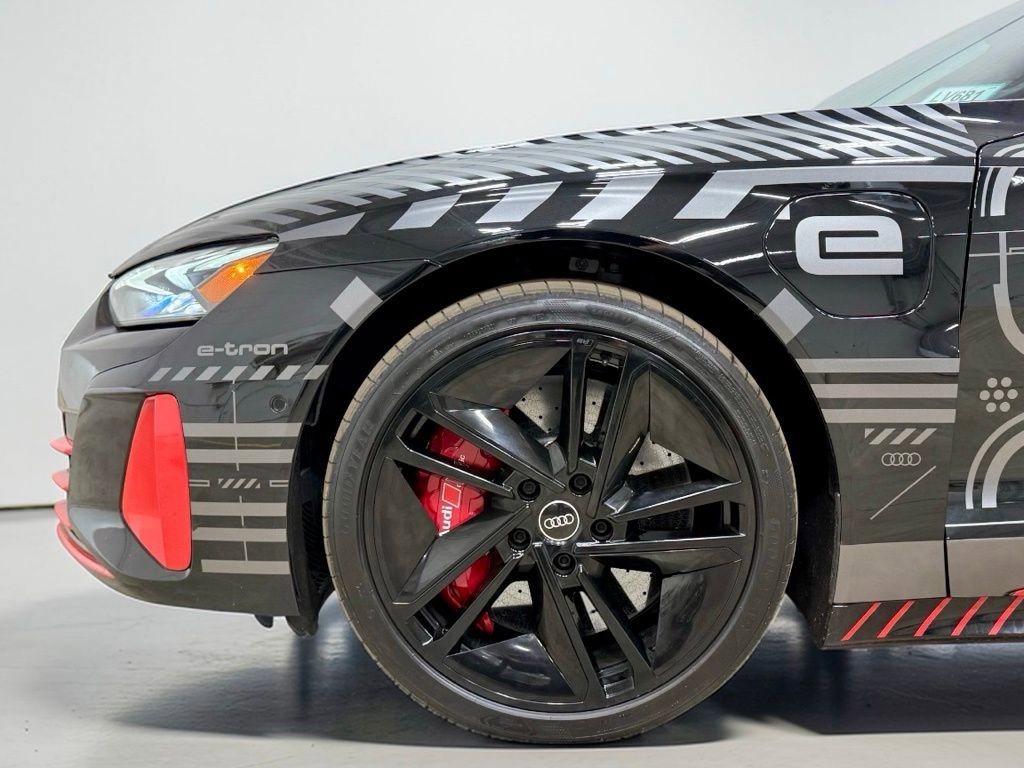 Used 2023 Audi RS e-tron GT image 13