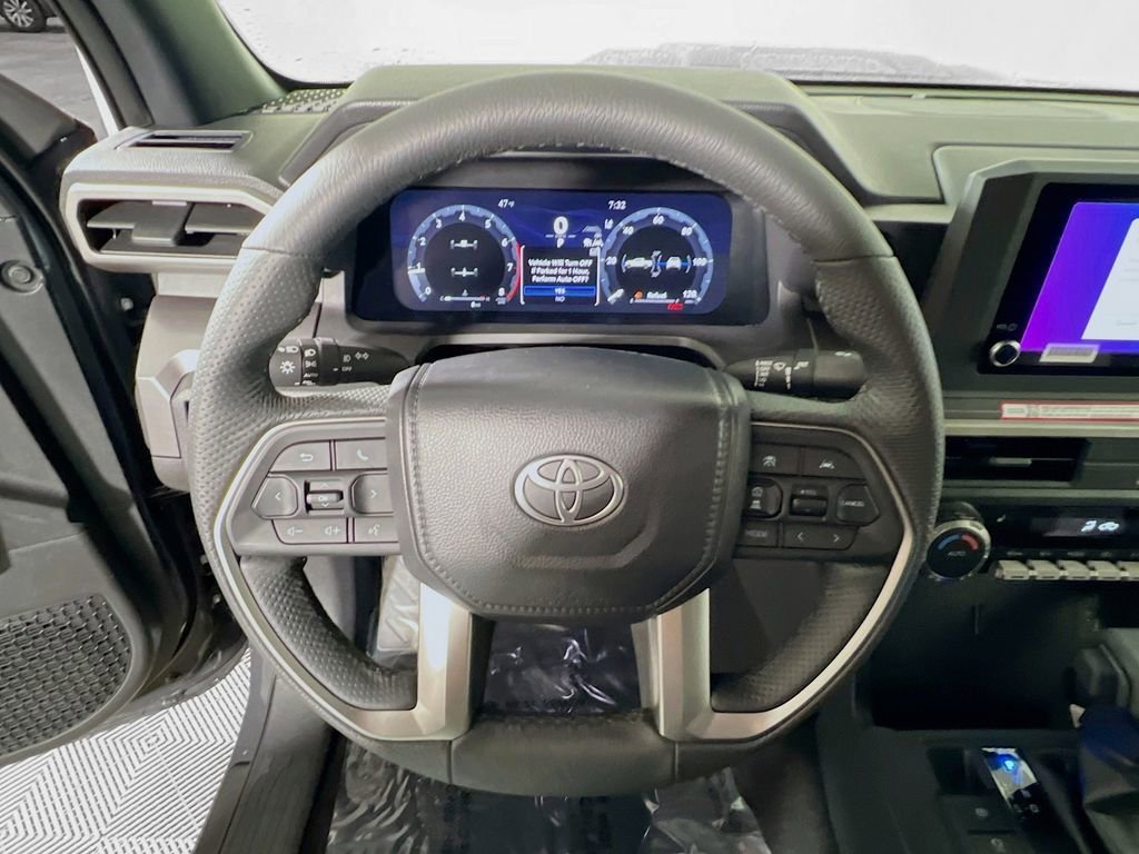 Certified 2025 Toyota Tacoma TRD Sport AWD/4WD image 11