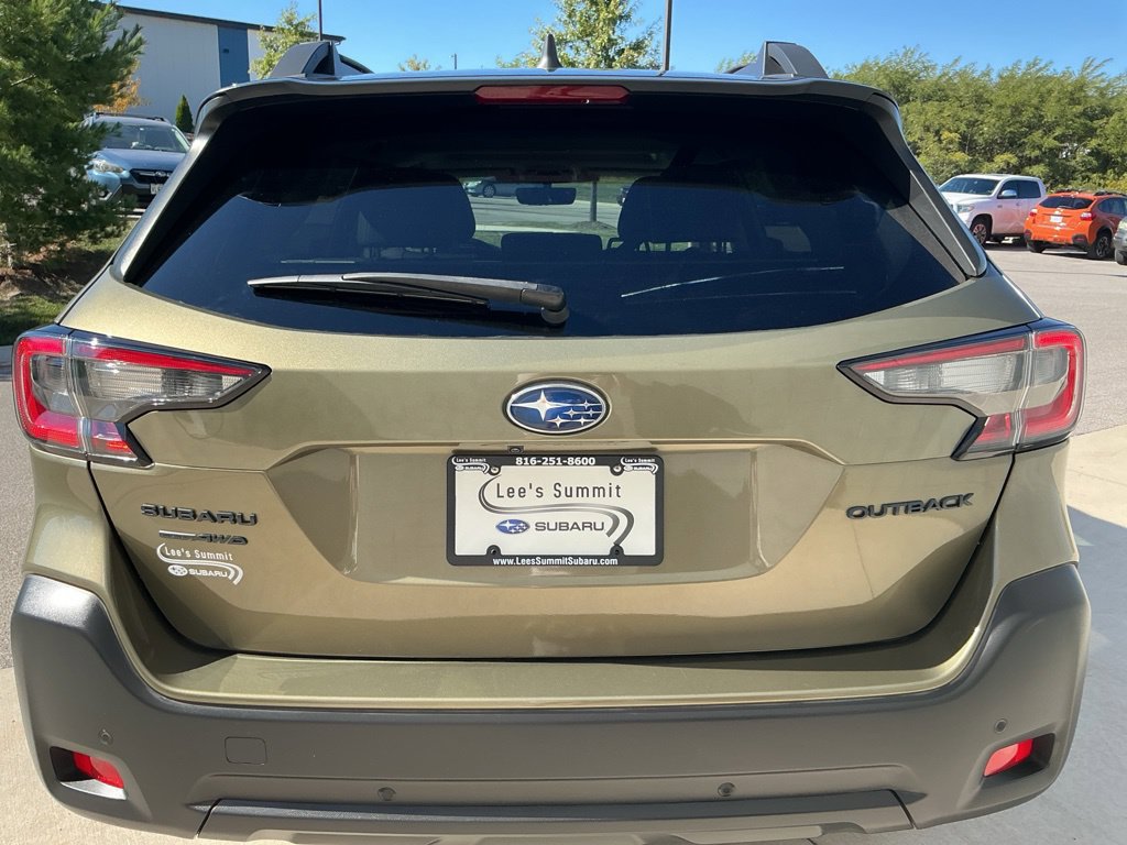 Certified 2024 Subaru Outback Onyx Edition AWD/4WD image 12