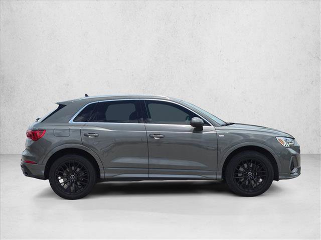 Used 2022 Audi Q3 2.0T Premium Plus w/ Premium Plus Package AWD/4WD image 4