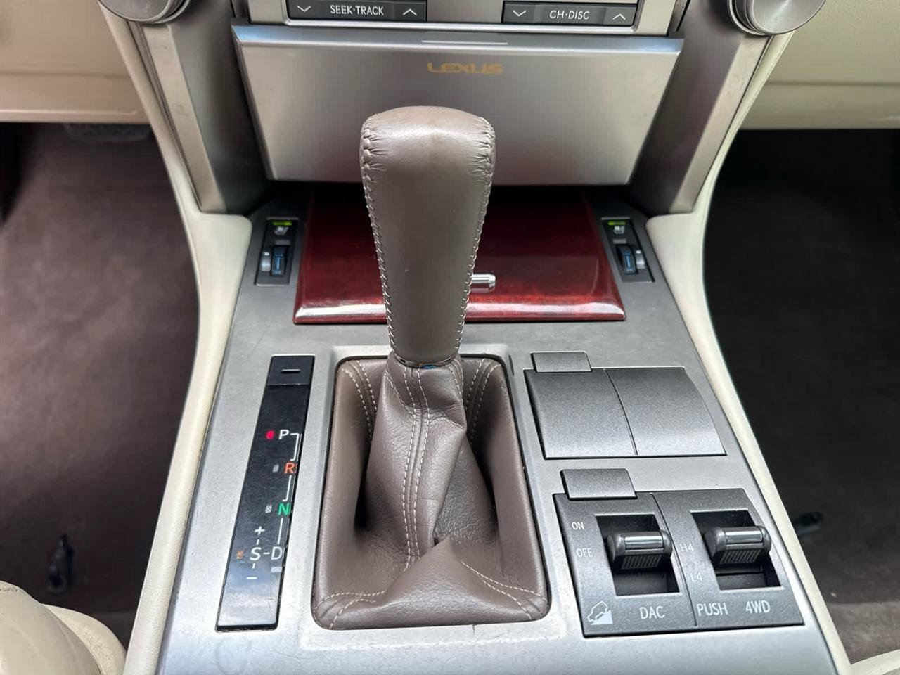 Used 2013 Lexus GX 460 w/ Comfort Plus Pkg AWD/4WD image 17