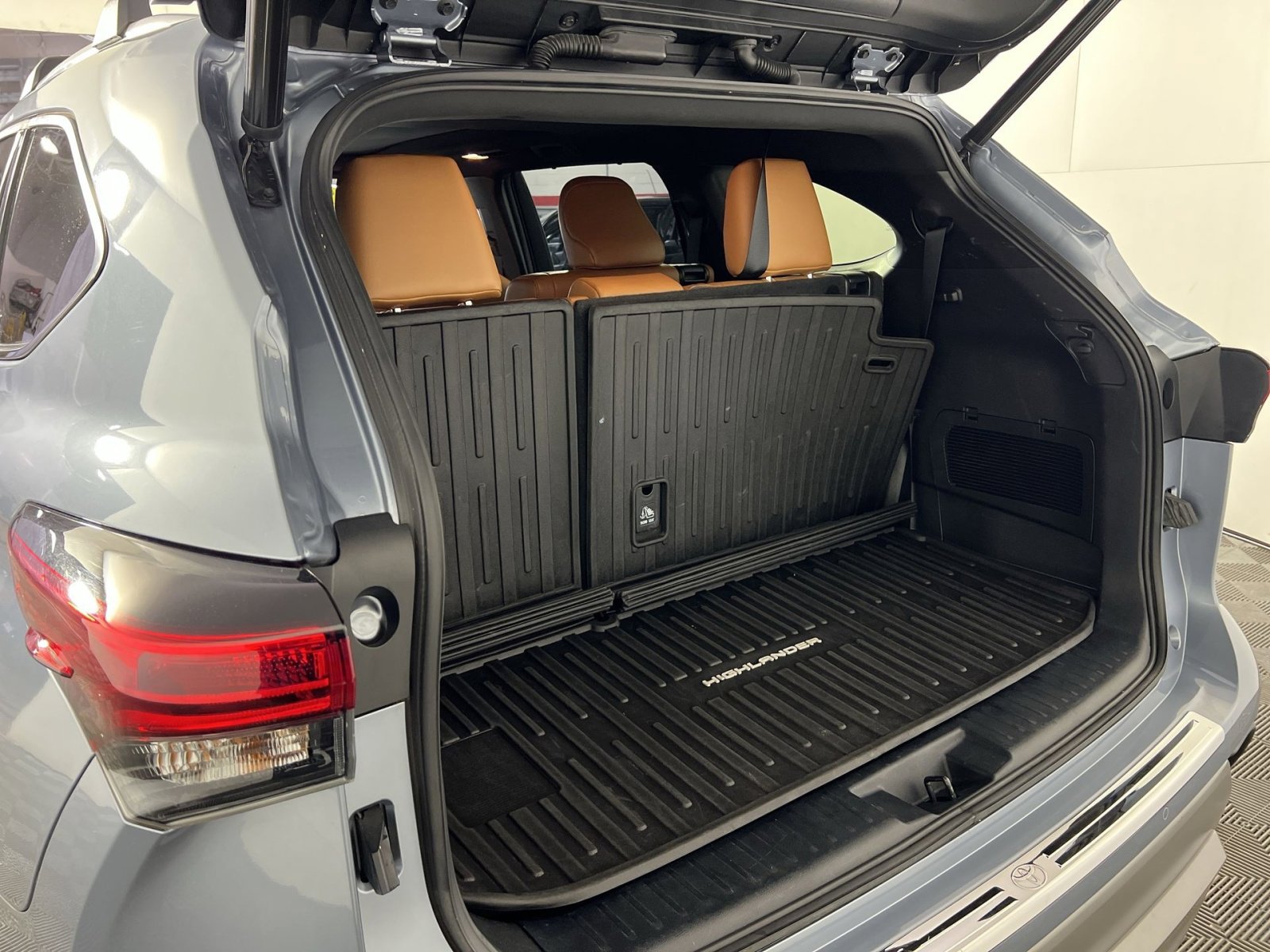 Used 2022 Toyota Highlander Platinum image 27