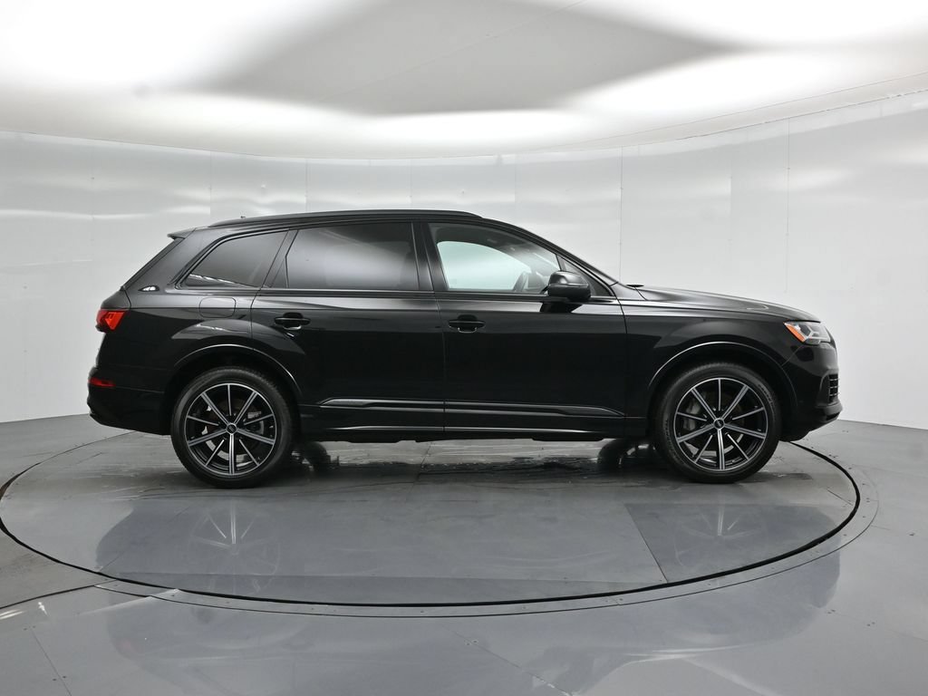 Used 2022 Audi Q7 3.0T Premium Plus w/ Premium Plus Package AWD/4WD image 30