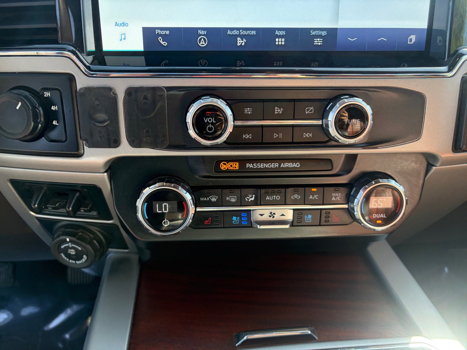 Used 2022 Ford F350 King Ranch w/ King Ranch Ultimate Package AWD/4WD image 14