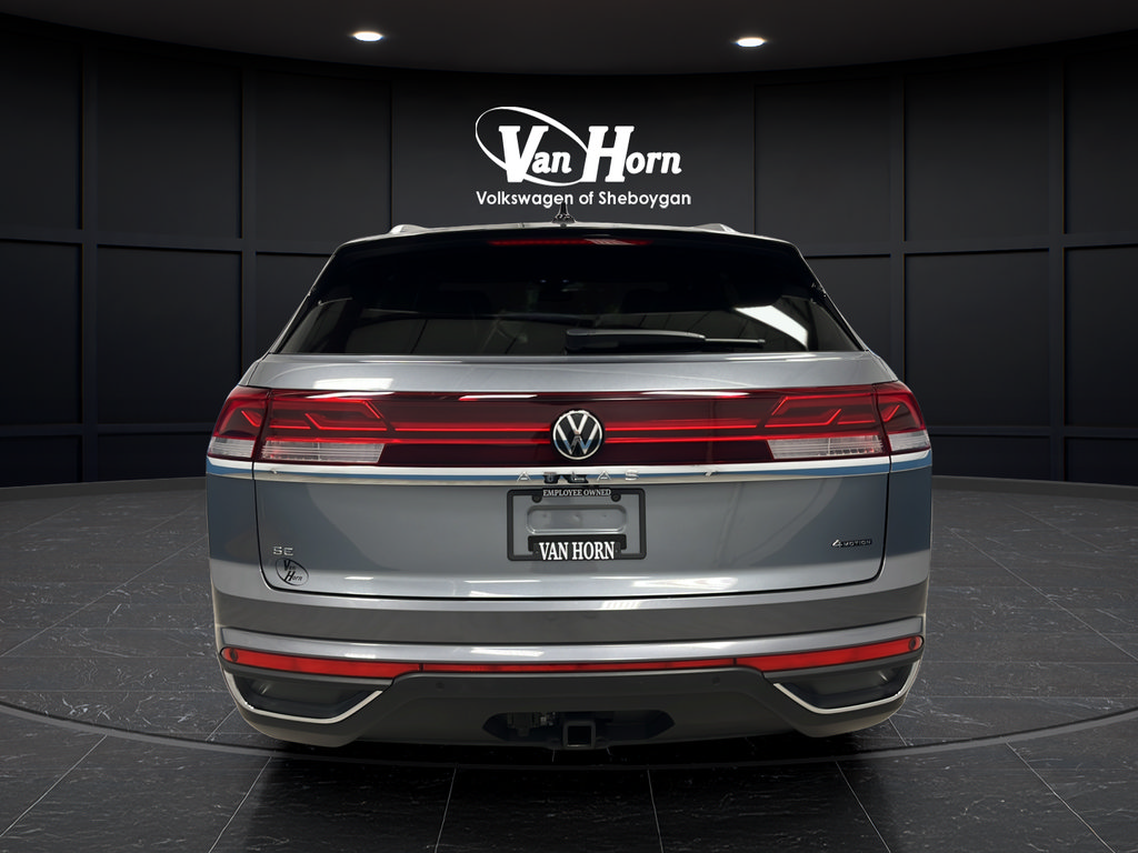 Used 2024 Volkswagen Atlas Cross Sport SE w/ Black Wheel Package AWD/4WD image 6