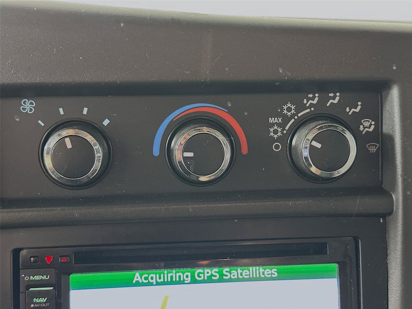 Used 2012 Chevrolet Express 1500 RWD image 8