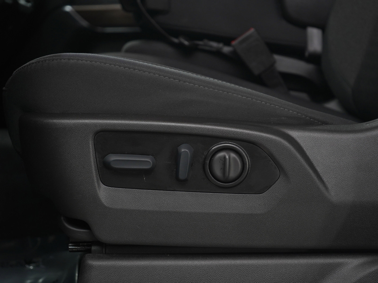 Used 2022 Chevrolet Silverado 1500 LT w/ LPO, Liner Protection Package image 21