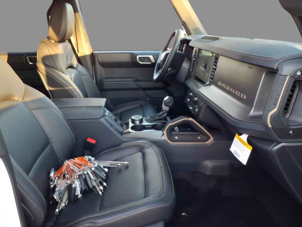 New 2025 Ford Bronco Badlands w/ Sasquatch Package image 13