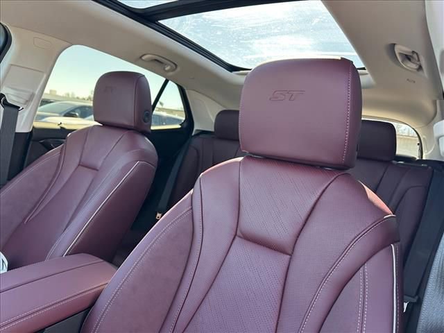 New 2026 Buick Envision Sport Touring image 28