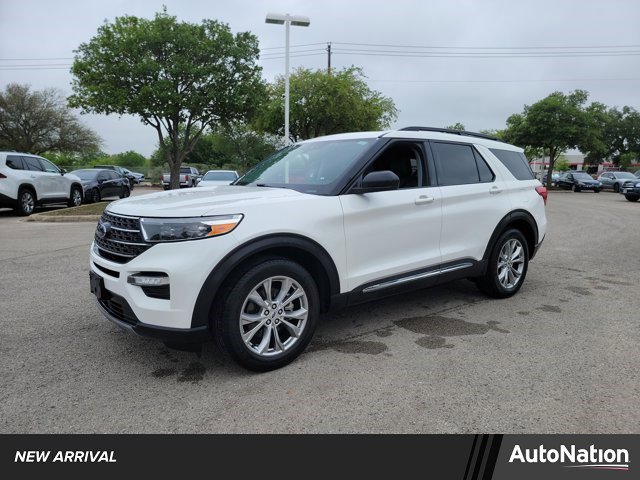 Used 2024 Ford Explorer XLT w/ Equipment Group 202A image 1