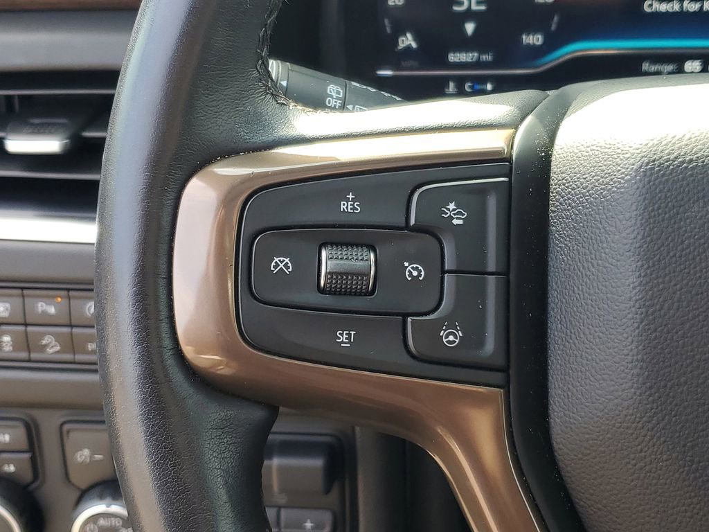 Used 2023 Chevrolet Suburban High Country w/ Advanced Technology Package image 15