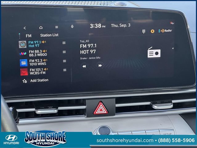 Certified 2025 Hyundai Elantra Limited w/ Cargo Package FWD image 32