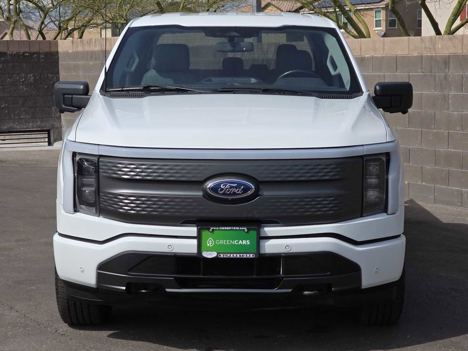 Used 2022 Ford F150 Lightning XLT image 4