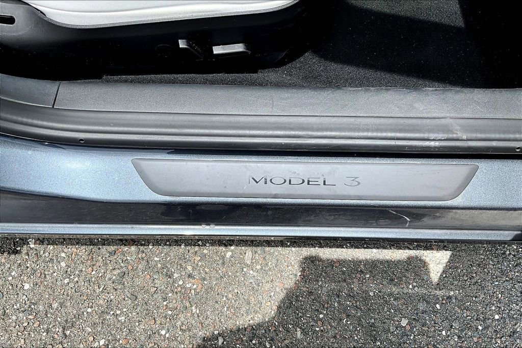 Used 2023 Tesla Model 3 Standard Range RWD image 27