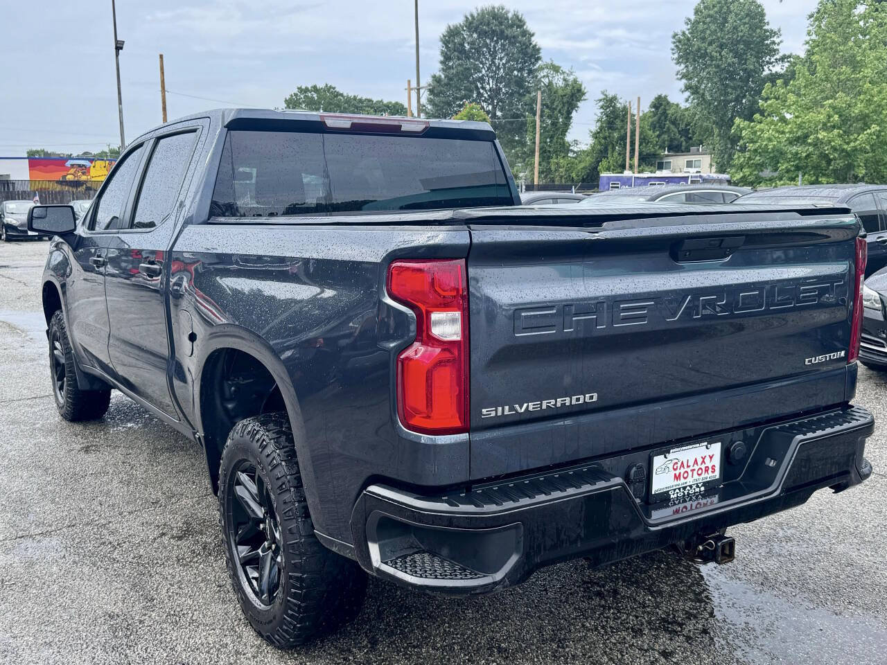 Used 2021 Chevrolet Silverado 1500 Custom Trail Boss w/ Safety Confidence Package AWD/4WD image 3