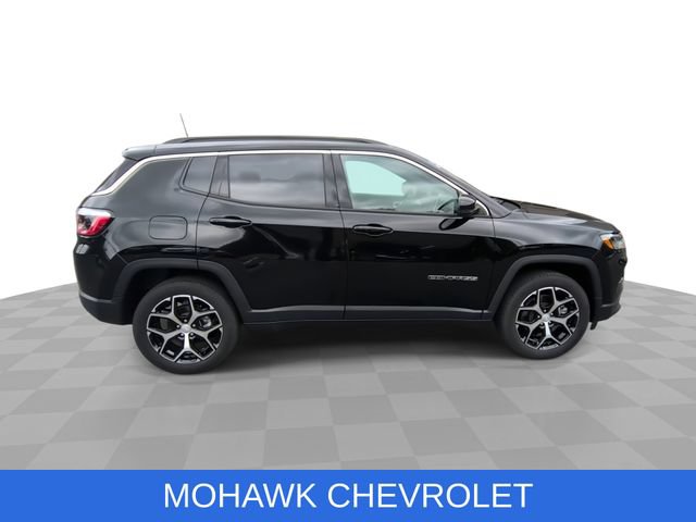 Used 2024 Jeep Compass Limited AWD/4WD image 9
