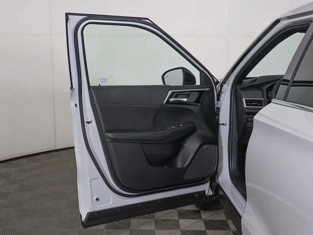 New 2026 Mitsubishi Outlander LE AWD/4WD image 21