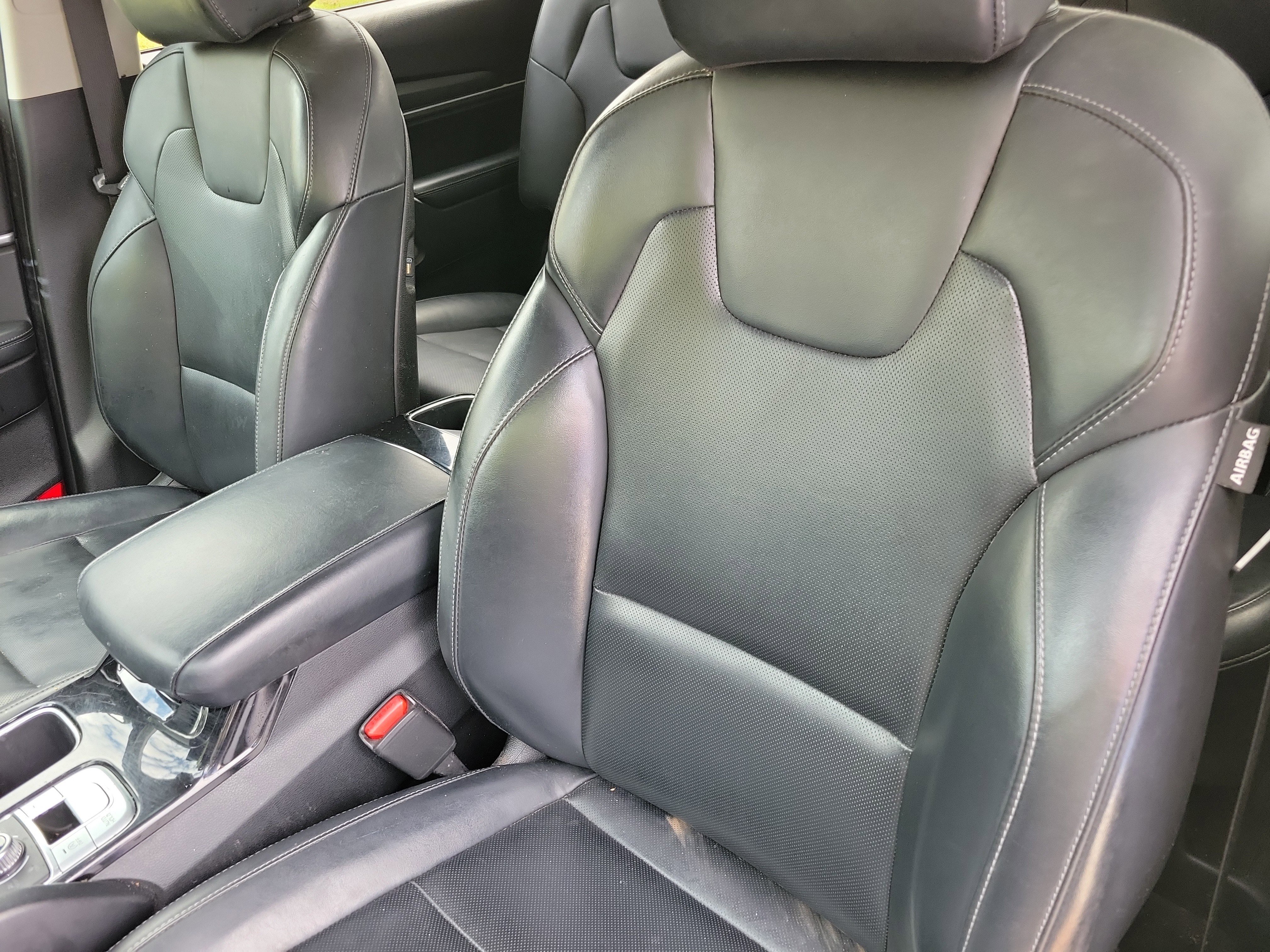 Used 2022 Kia Telluride S image 6