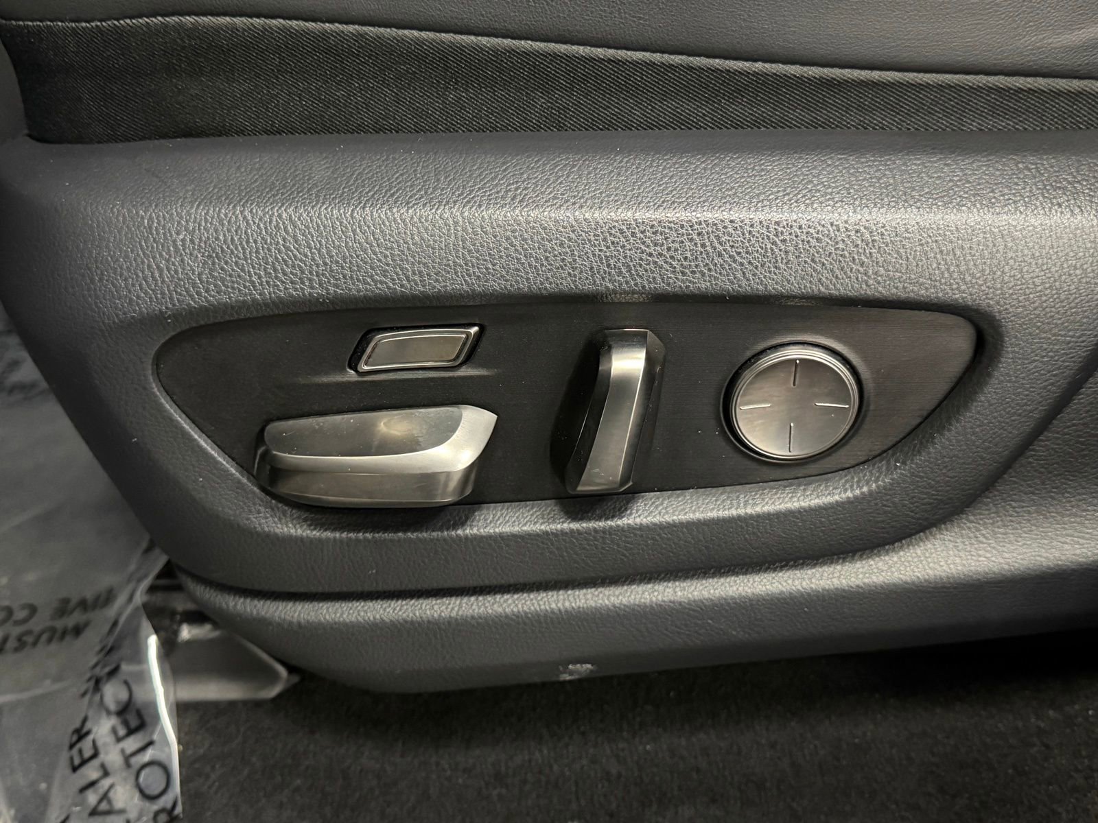 Used 2024 Lexus LX 600 4WD w/ Interior Upgrade Package image 26