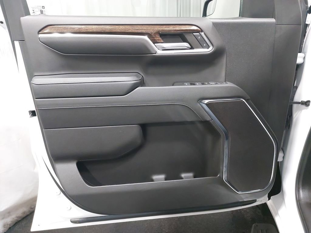 Used 2023 GMC Sierra 1500 SLE image 27