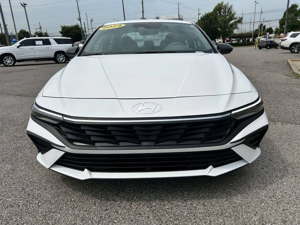 Certified 2025 Hyundai Elantra Sport FWD image 6