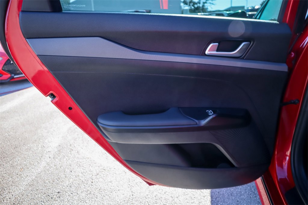 Used 2025 Kia K5 LXS image 26