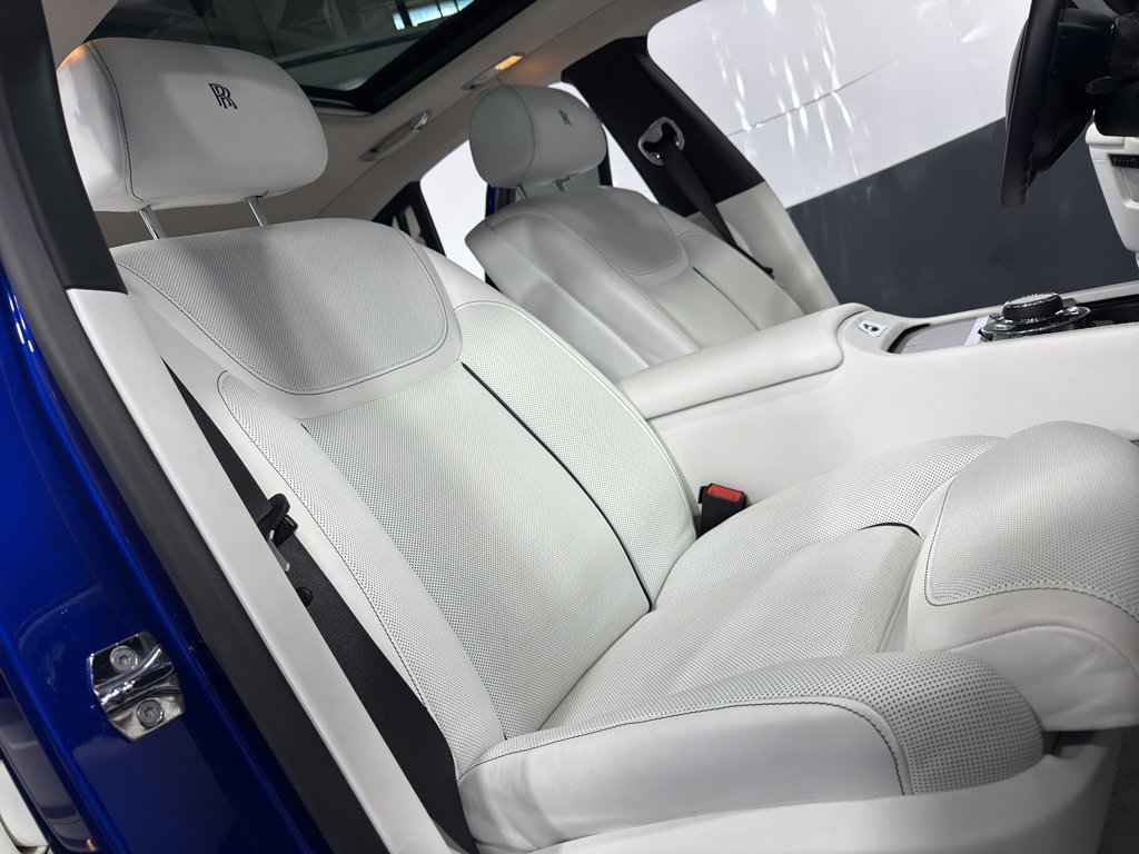 Used 2019 Rolls-Royce Ghost image 21