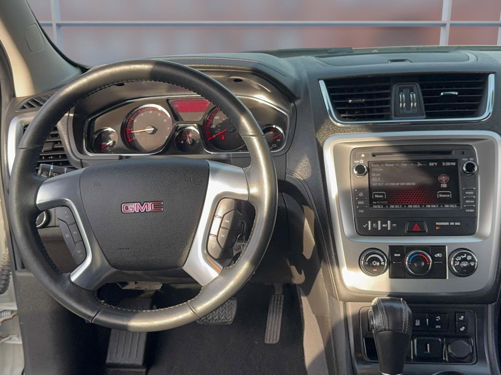 Used 2015 GMC Acadia SLE AWD/4WD image 12