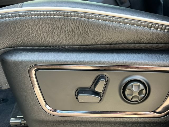 Used 2026 RAM 1500 Limited AWD/4WD image 17
