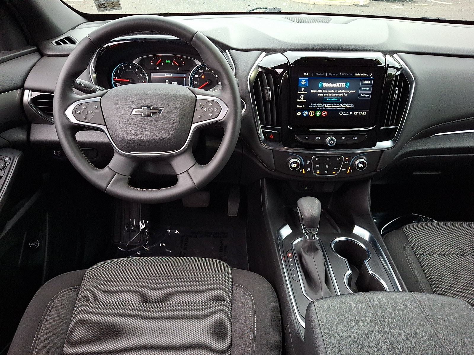 Used 2024 Chevrolet Traverse LT w/ Midnight/Sport Edition AWD/4WD image 12