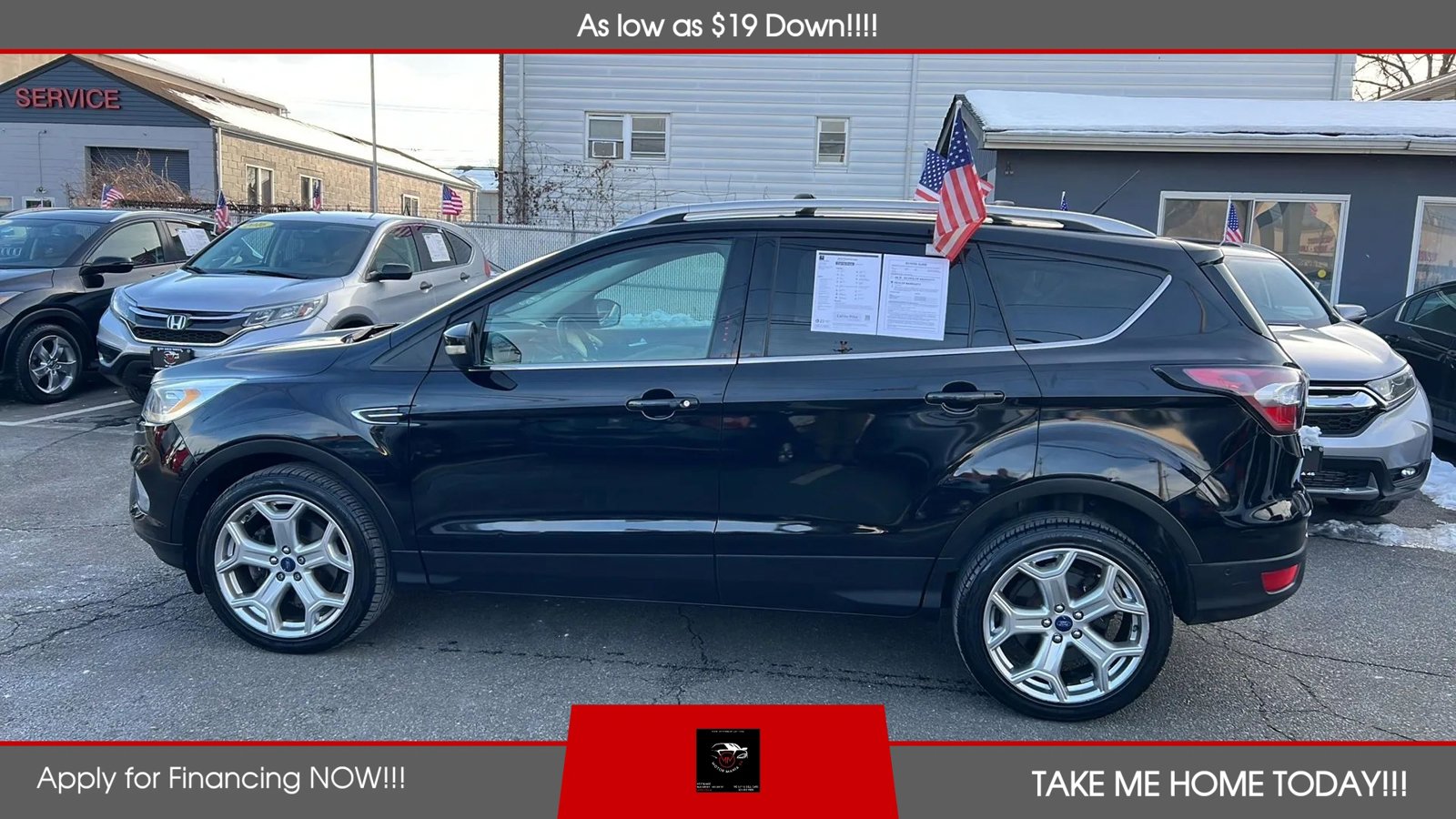 Used 2017 Ford Escape Titanium w/ Equipment Group 301A AWD/4WD image 2
