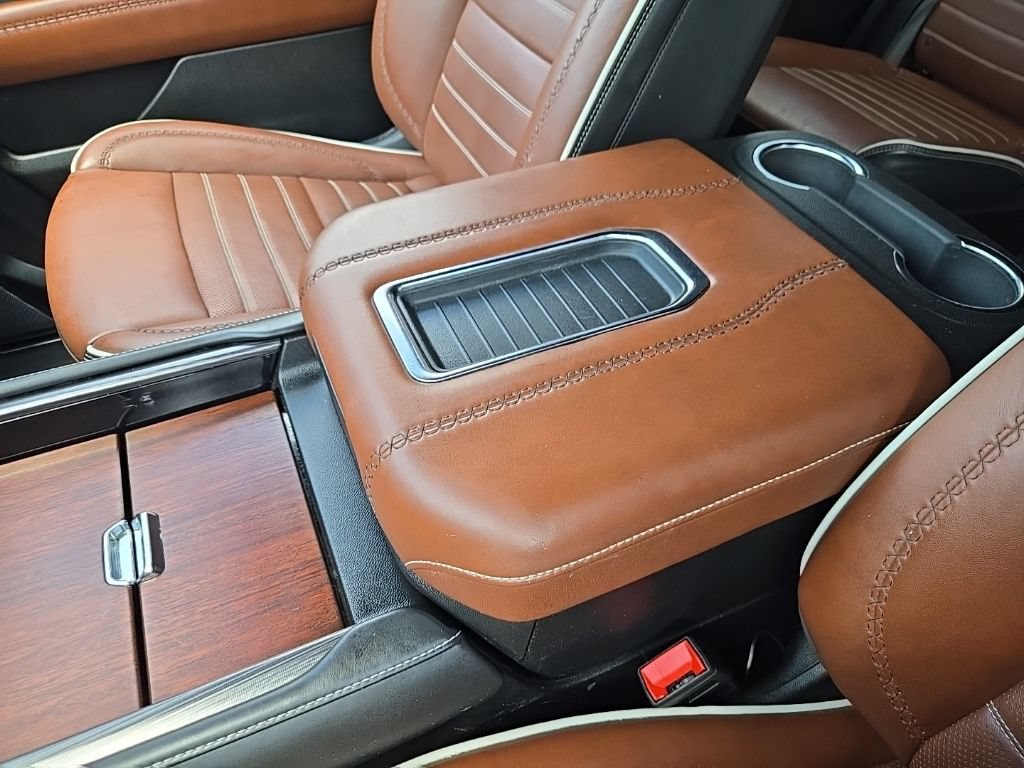 Used 2023 GMC Yukon Denali Ultimate w/ LPO, Floor Liner Package AWD/4WD image 43