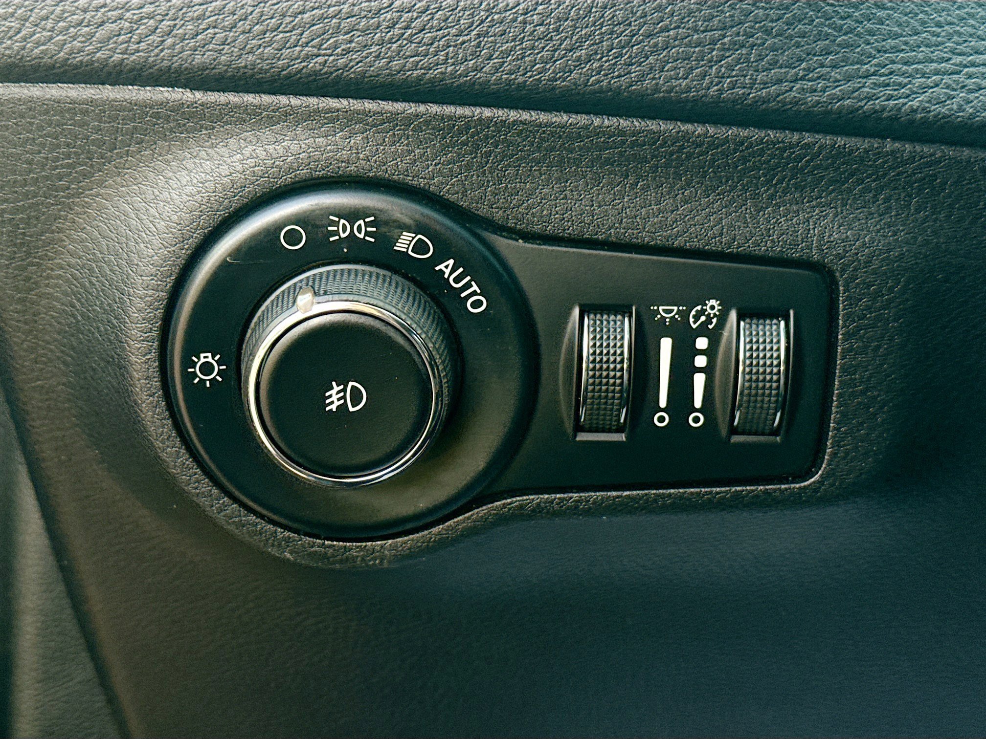 Used 2018 Jeep Compass Latitude image 33