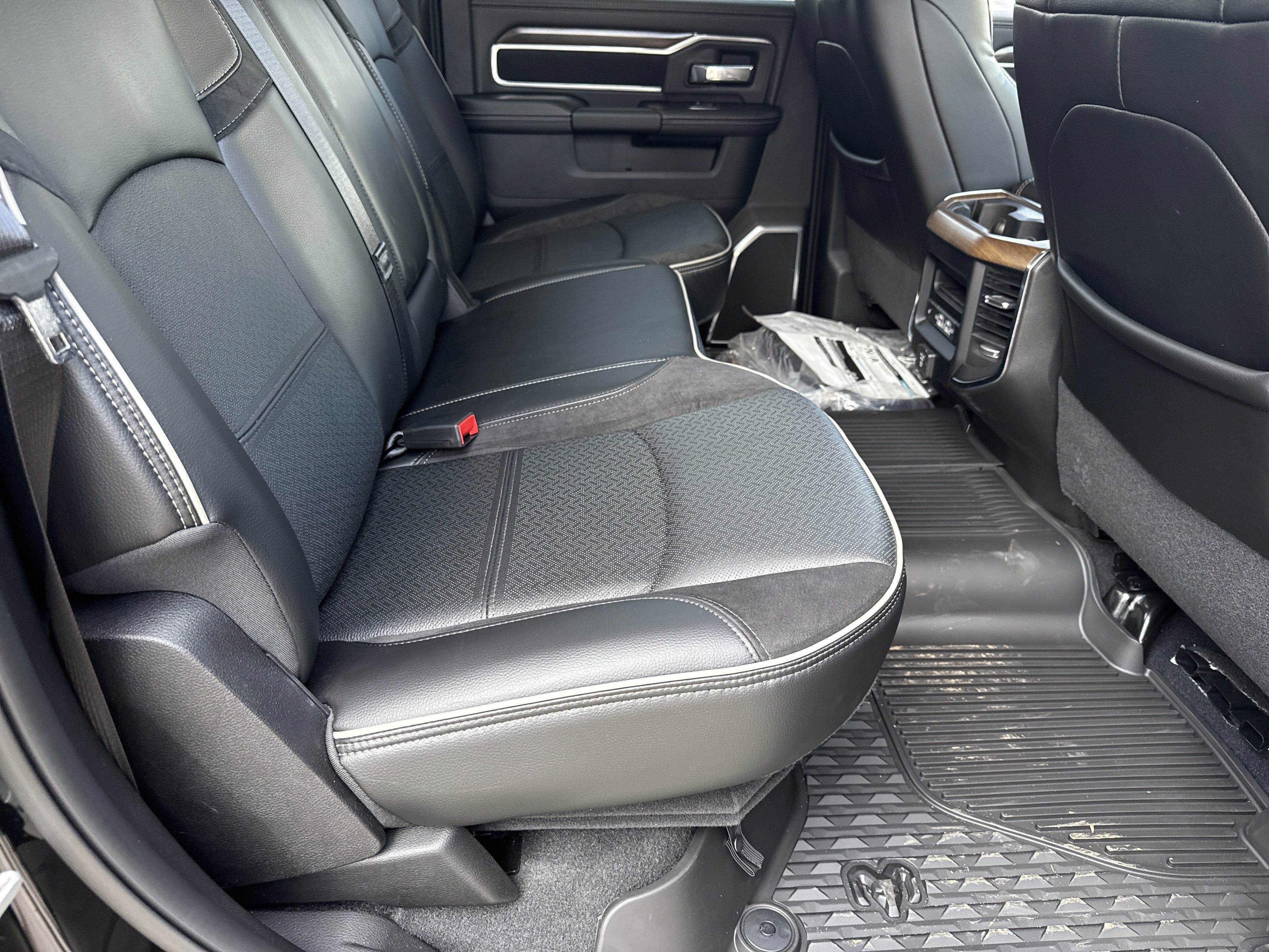 New 2024 RAM 5500 Laramie image 18