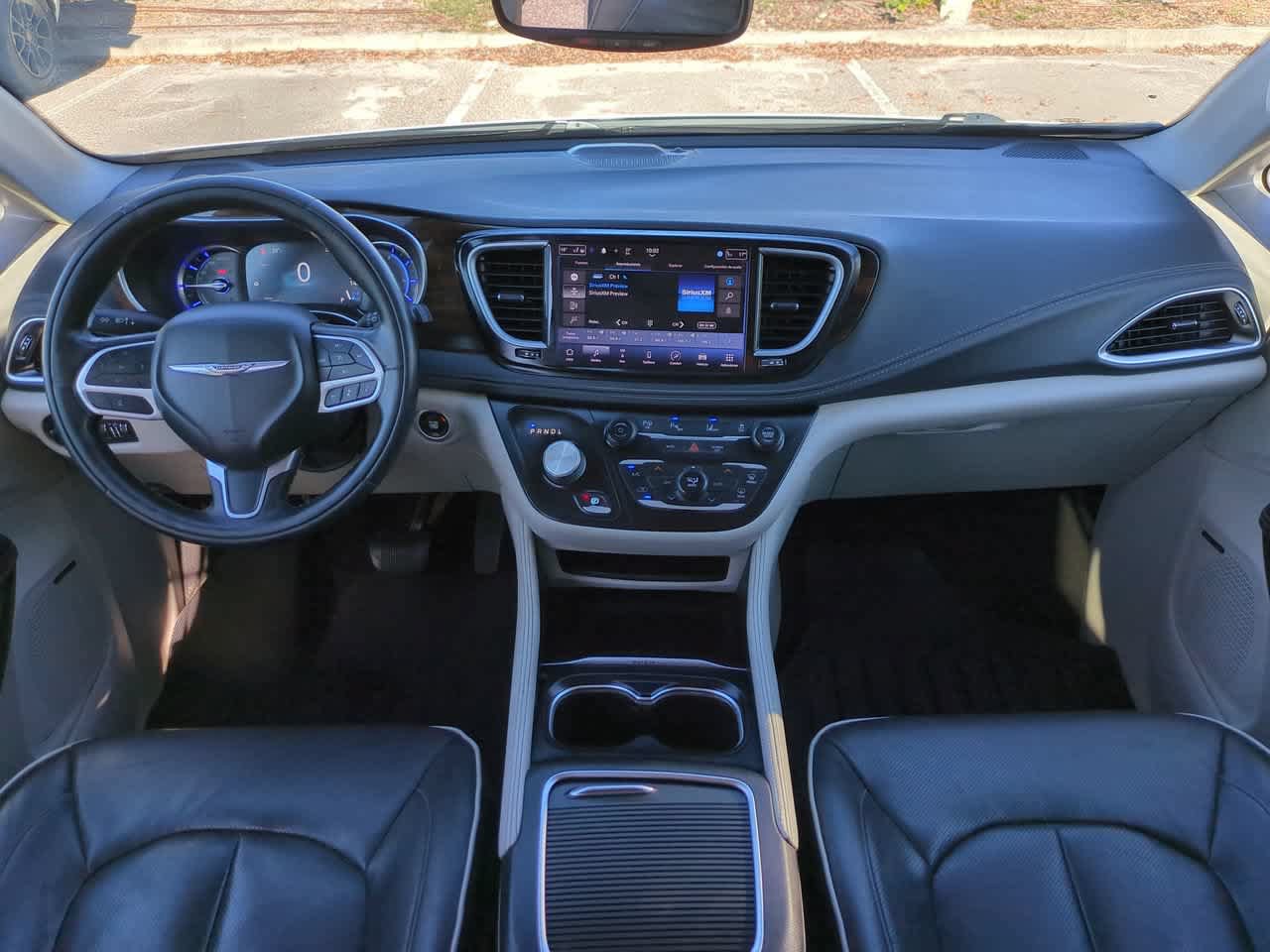 Used 2022 Chrysler Pacifica Limited FWD image 15