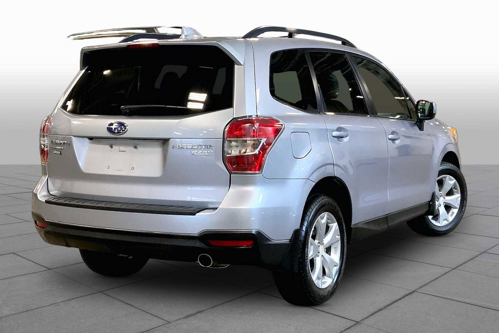 Used 2016 Subaru Forester 2.5i Limited image 12