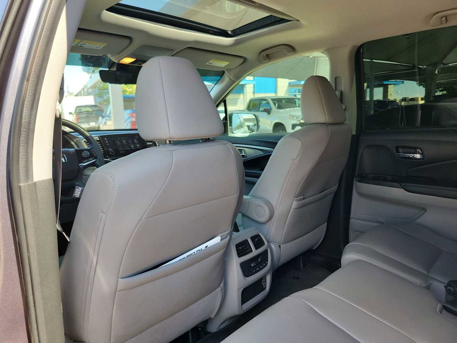 Used 2022 Honda Pilot EX-L image 12