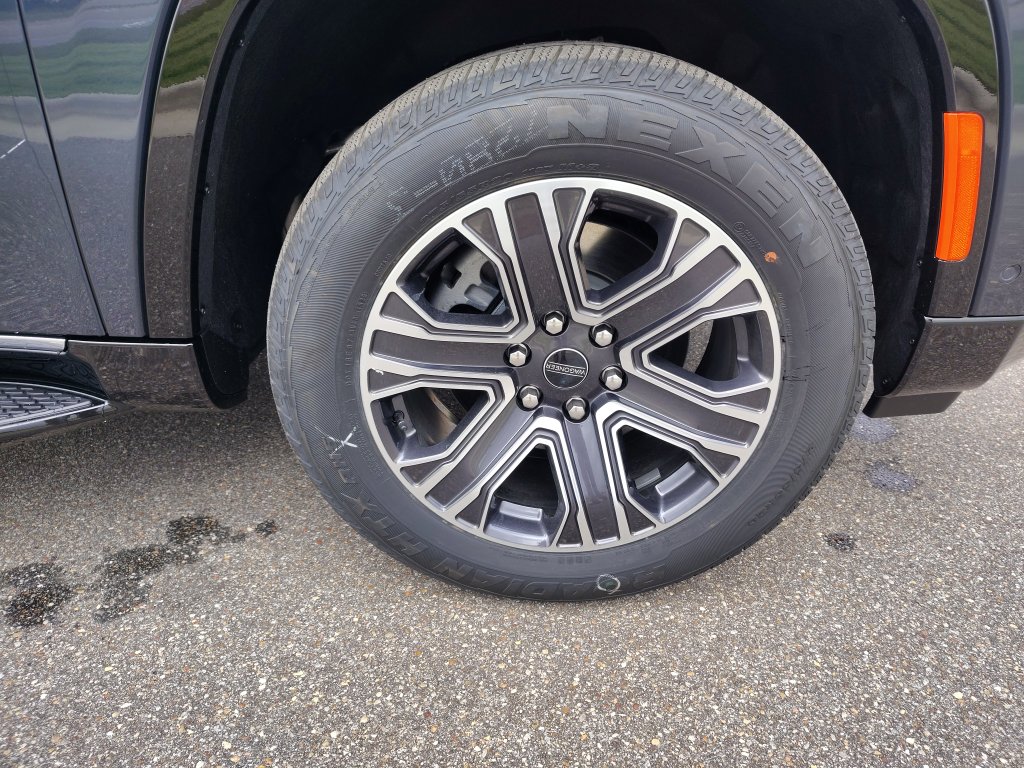 New 2025 Jeep Wagoneer Series I w/ HD Trailer Tow Package image 31