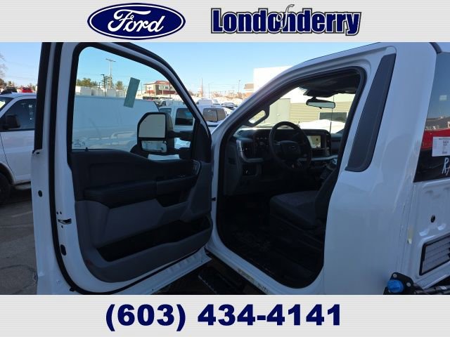 New 2026 Ford F600 4x4 Regular Cab Super Duty w/ XLT Value Package image 9