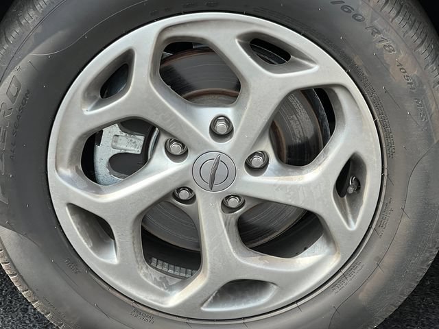 Used 2024 Chrysler Pacifica Limited FWD image 9