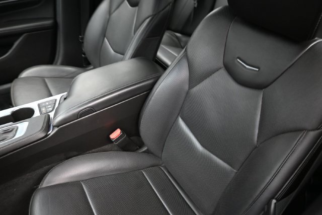 Used 2021 Cadillac CT4 Premium Luxury RWD image 17