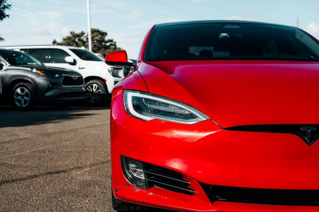 Used 2021 Tesla Model S Performance AWD/4WD image 9