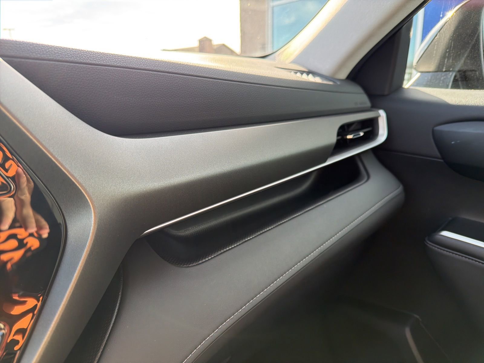 Used 2024 Toyota Highlander LE image 77