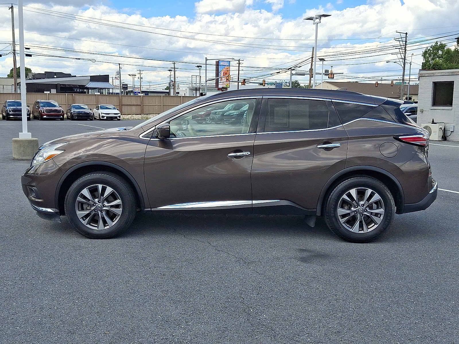 Used 2017 Nissan Murano SV w/ Premium Package AWD/4WD image 8