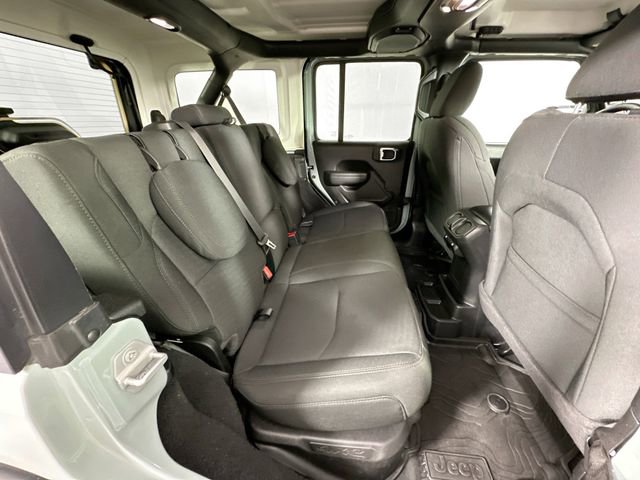 Used 2023 Jeep Wrangler Unlimited w/ Cold Weather Group AWD/4WD image 27
