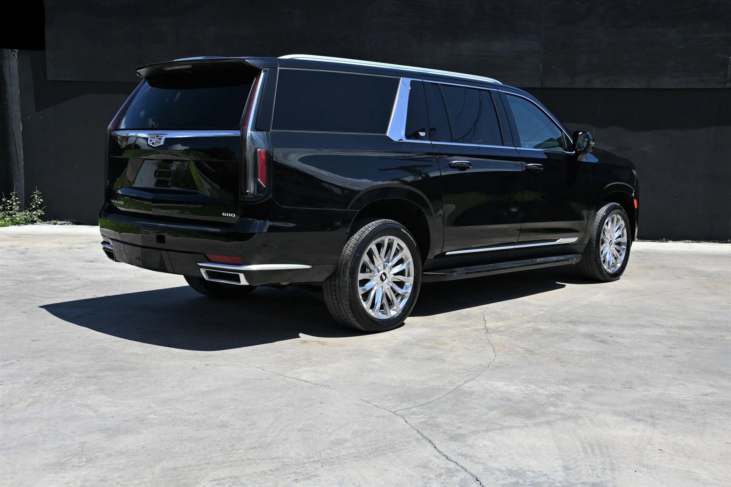 Used 2022 Cadillac Escalade ESV Premium Luxury AWD/4WD image 5