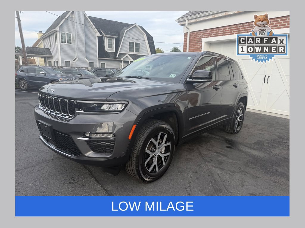 Used 2025 Jeep Grand Cherokee Limited w/ Luxury Tech Group II AWD/4WD image 1