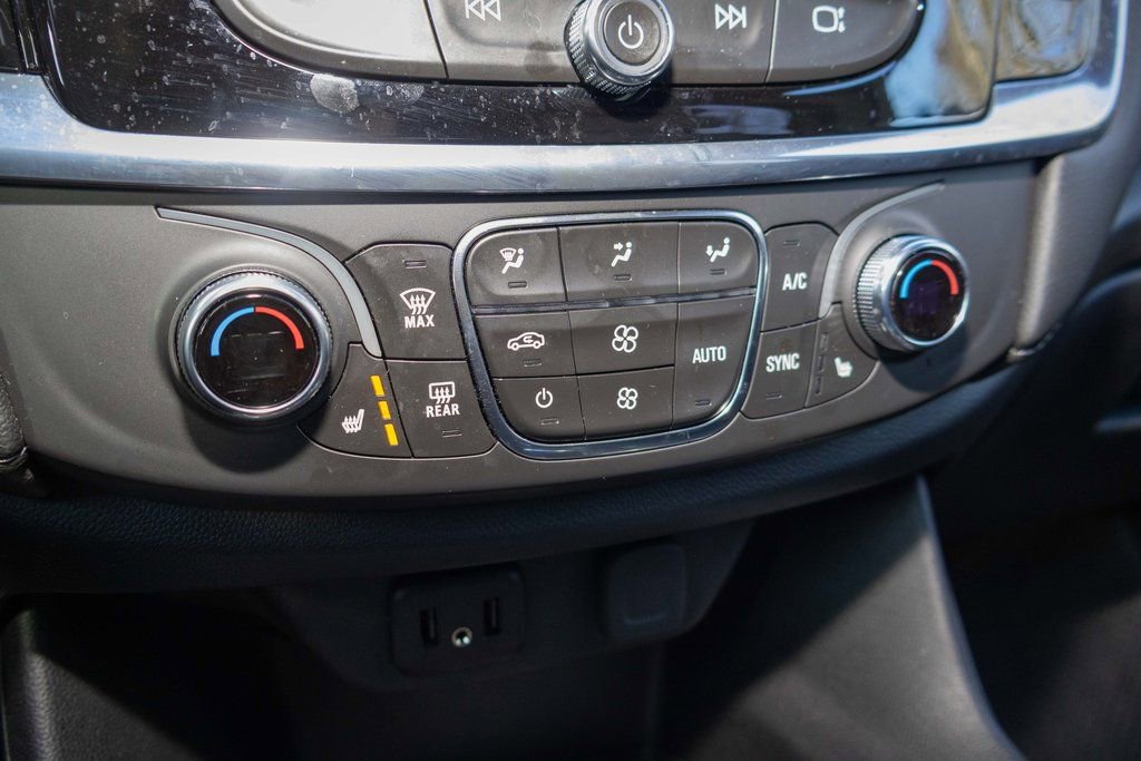 Certified 2023 Chevrolet Traverse LT image 26