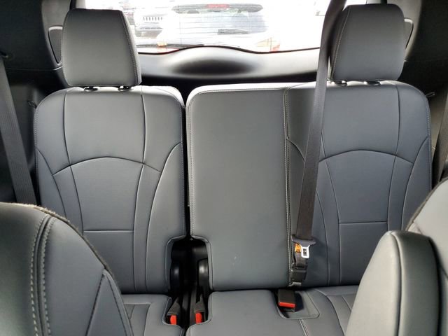 Used 2024 Buick Enclave Premium image 26