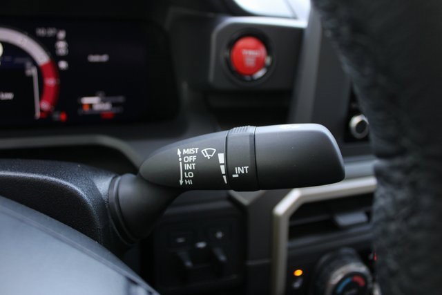 Used 2025 Toyota Tacoma Limited image 21